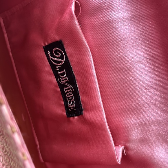 Soft pink raffia clutch - Picture 6 of 8